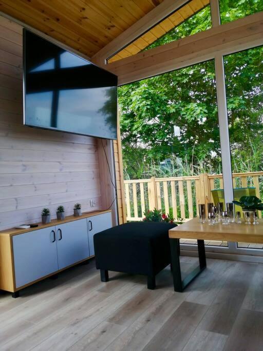 Tiny Beach House Heated And Airconditioned Wapnica  Bagian luar foto