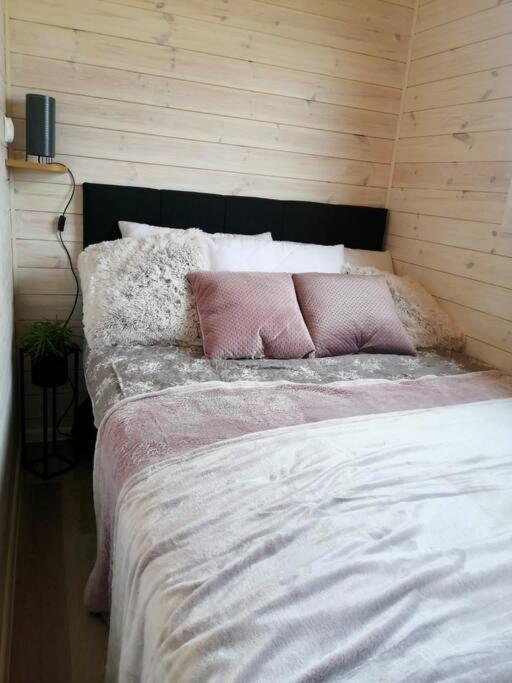 Tiny Beach House Heated And Airconditioned Wapnica  Bagian luar foto